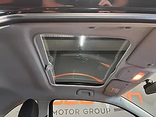 Used 2015 Vauxhall Adam Glam White - Interior and Exterior details 13