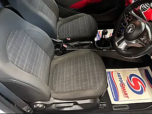 Used 2015 Vauxhall Adam Glam White - Interior and Exterior details 14