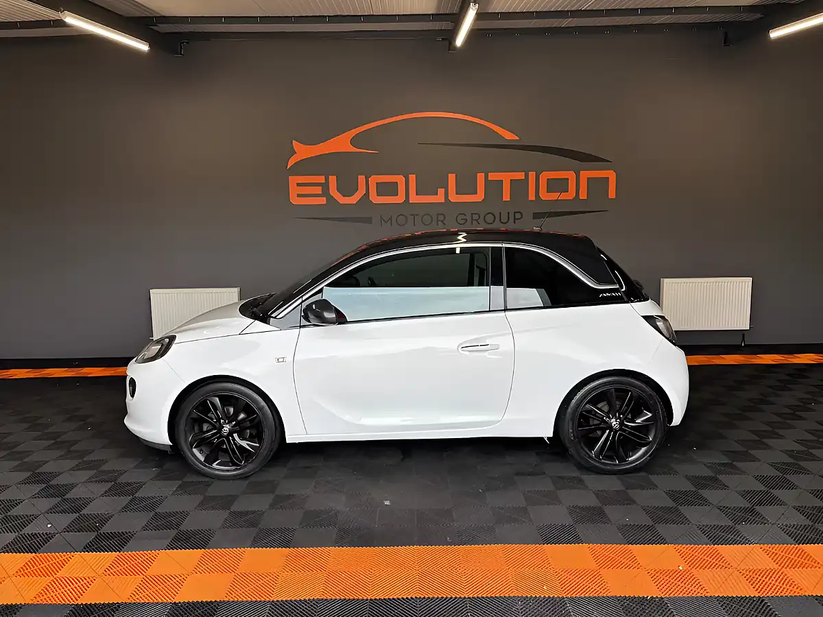 Used 2015 Vauxhall Adam Glam White - Interior and Exterior details 5