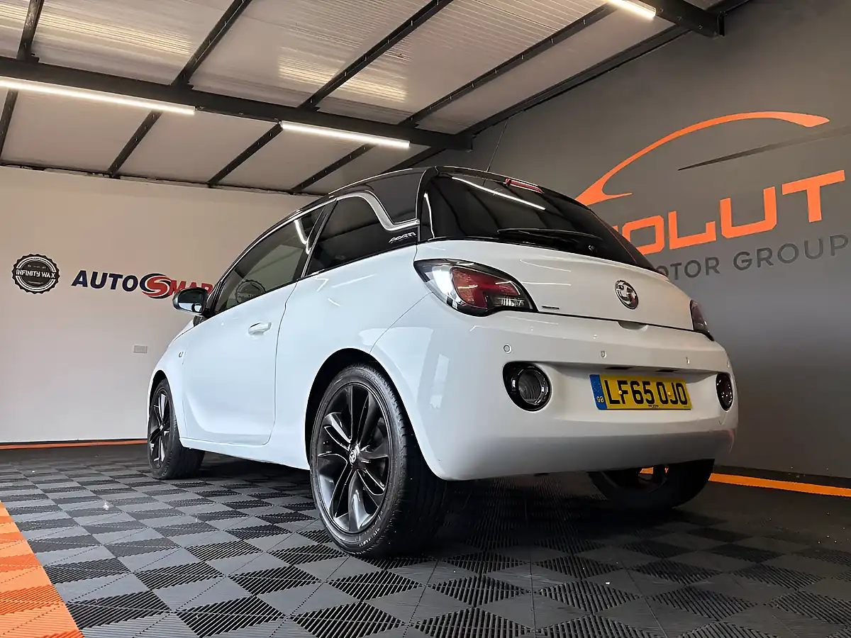 Used 2015 Vauxhall Adam Glam White - Interior and Exterior details 7