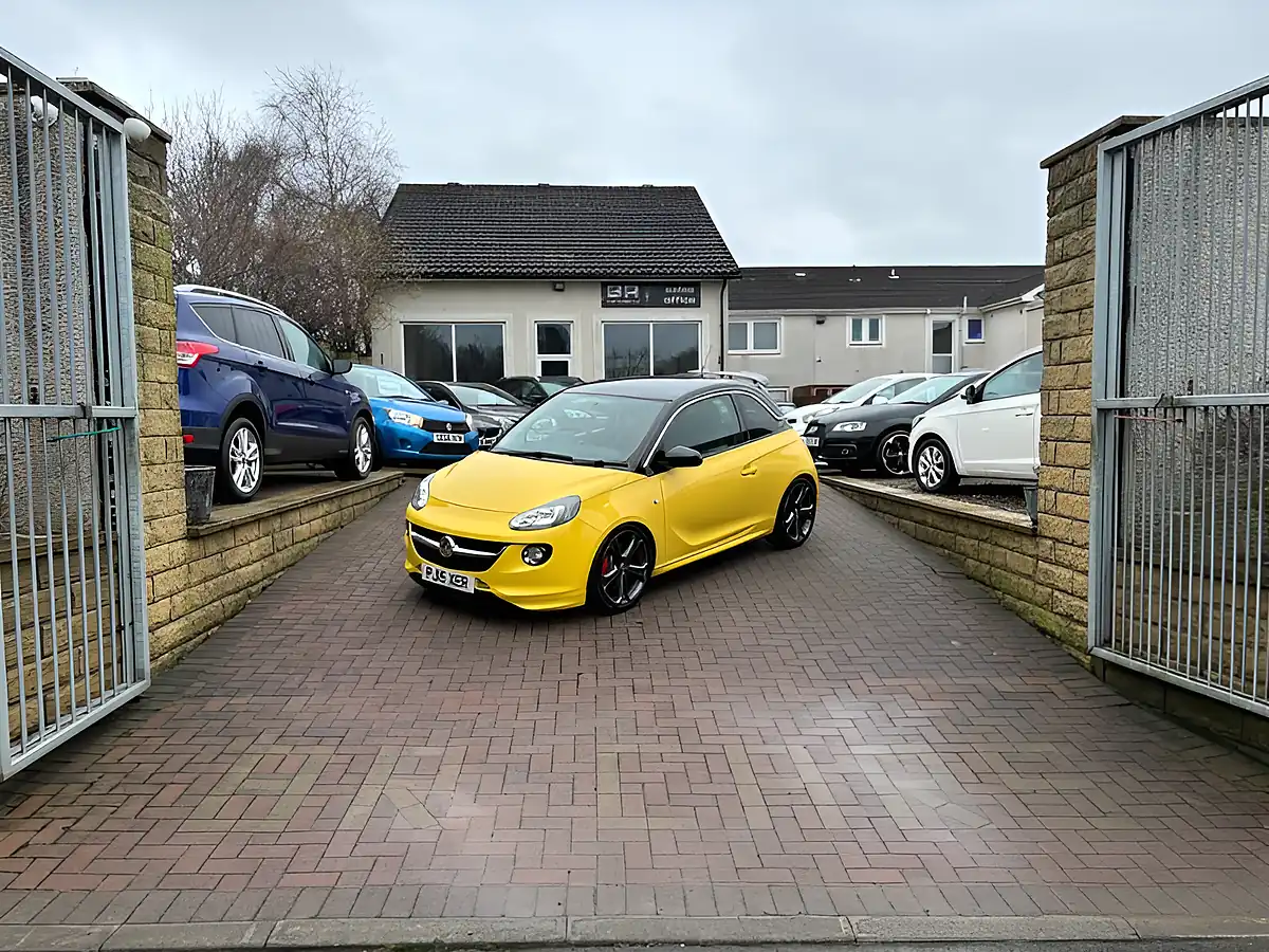 Used 2015 Vauxhall Adam Grand Slam Yellow - Interior and Exterior details 3
