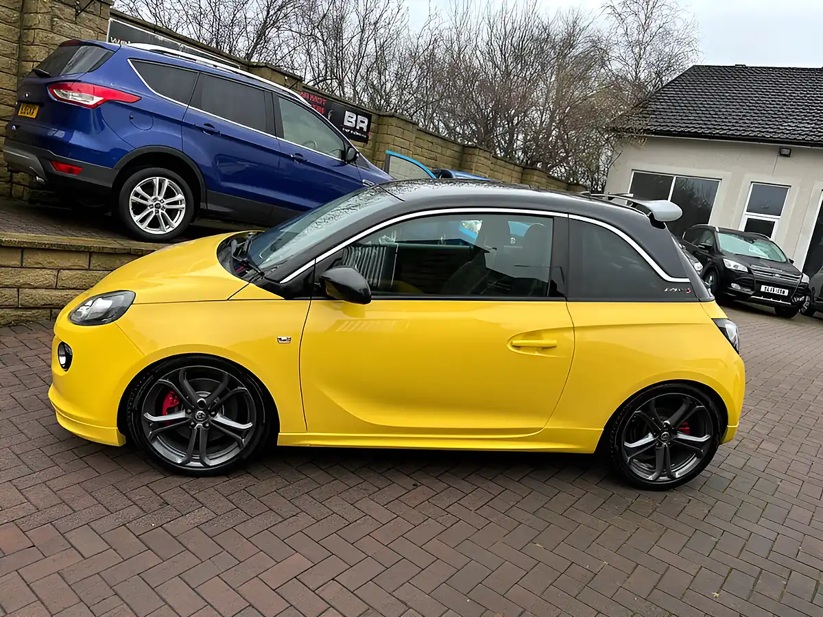 Used 2015 Vauxhall Adam Grand Slam Yellow - Interior and Exterior details 6
