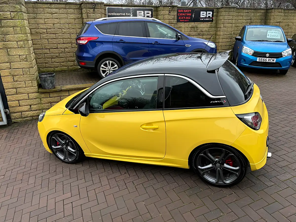 Used 2015 Vauxhall Adam Grand Slam Yellow - Interior and Exterior details 7