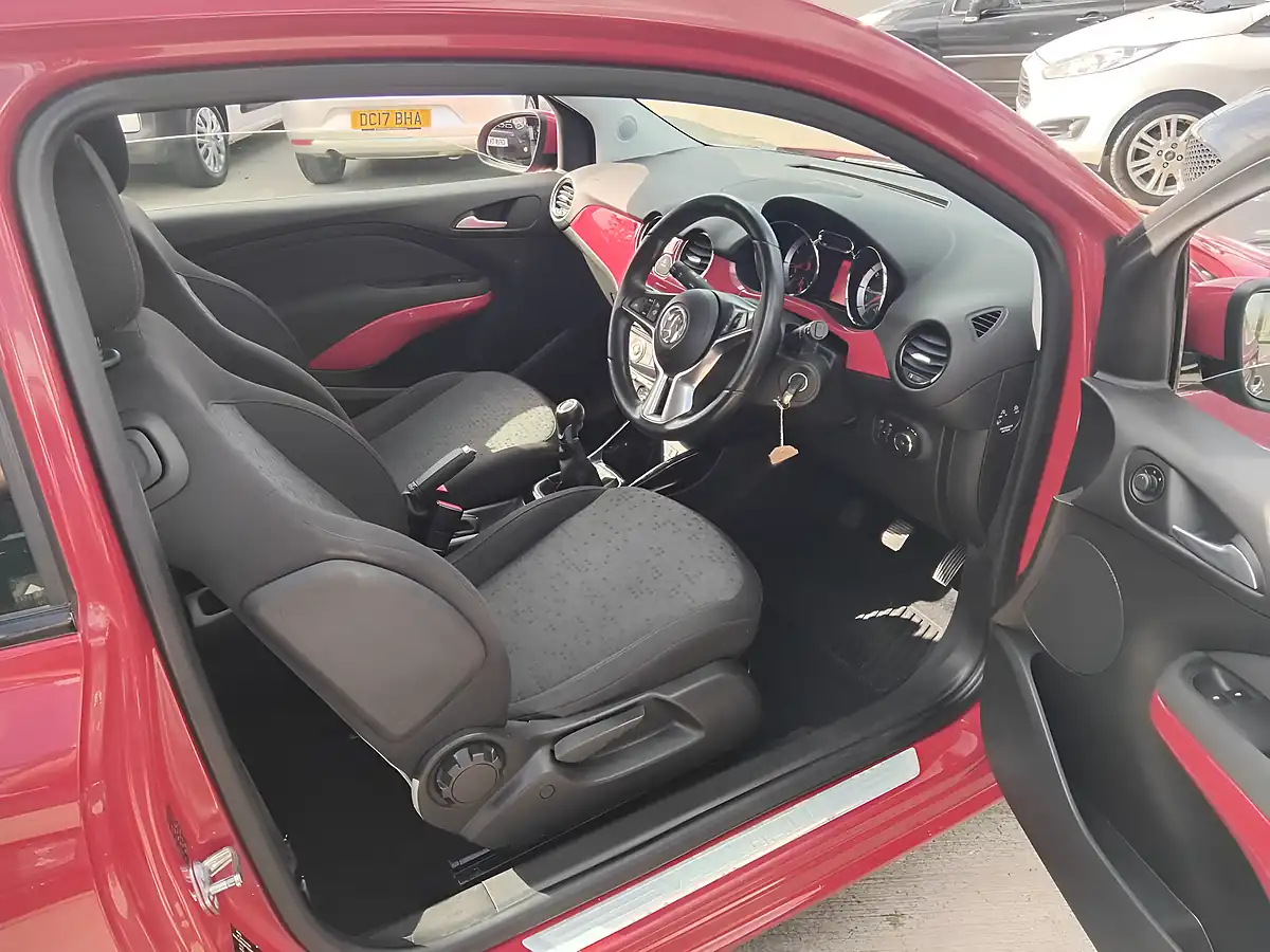 Used 2015 Vauxhall Adam Jam Red - Interior and Exterior details 13