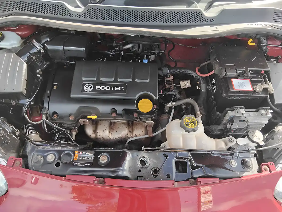 Used 2015 Vauxhall Adam Jam Red - Interior and Exterior details 20