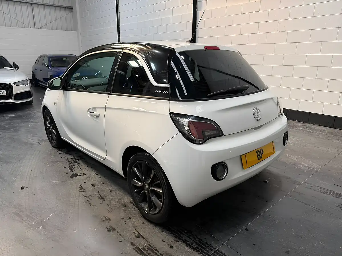 Used 2015 Vauxhall Adam Jam White - Interior and Exterior details 7