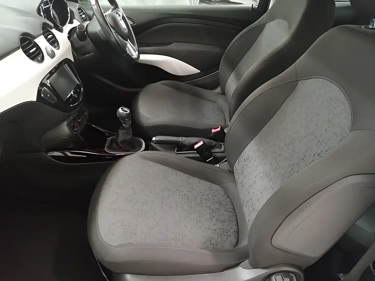 Used 2015 Vauxhall Adam Jam White - Interior and Exterior details 19