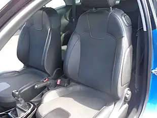 Used 2015 Vauxhall Adam Rocks Air - Interior and Exterior details 11