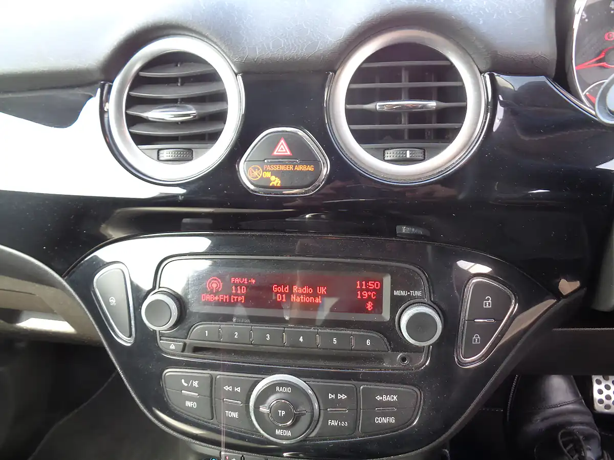 Used 2015 Vauxhall Adam Rocks Air - Interior and Exterior details 14