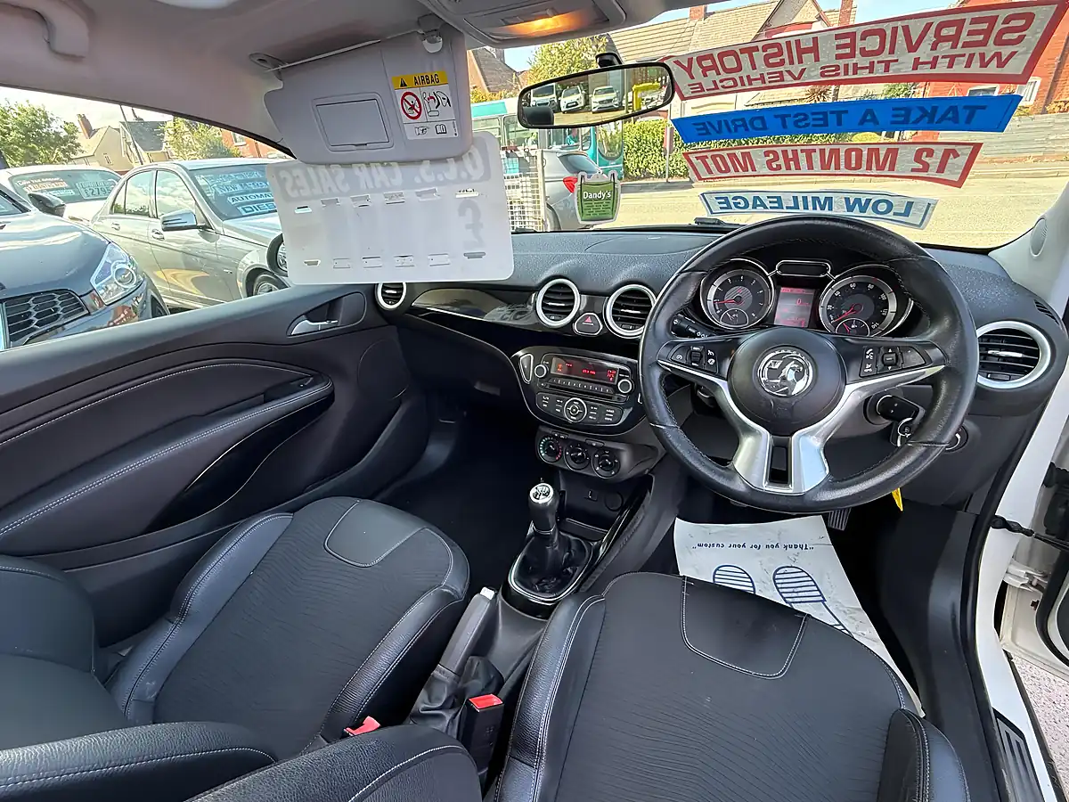 Used 2015 Vauxhall Adam Rocks Air White - Interior and Exterior details 15