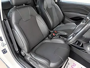 Used 2015 Vauxhall Adam Rocks Air White - Interior and Exterior details 13