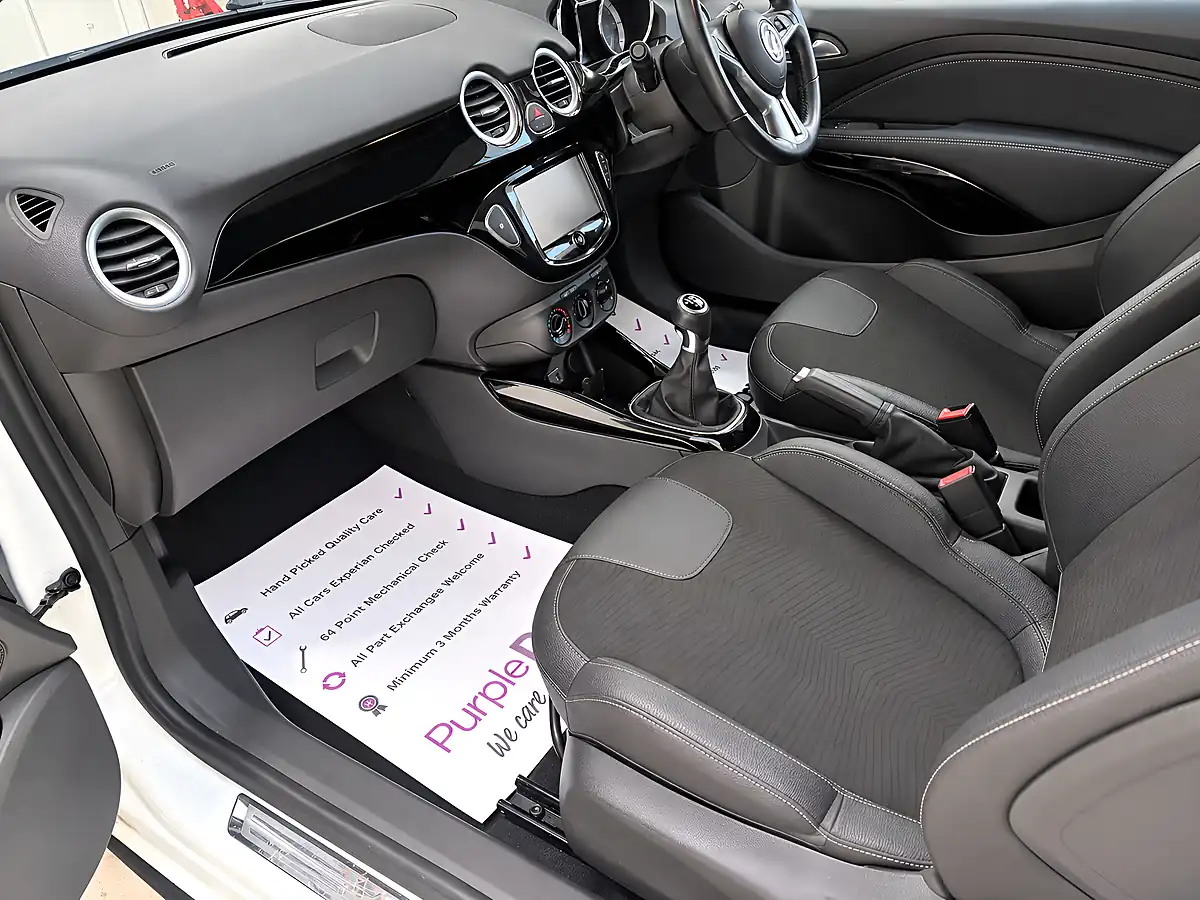 Used 2015 Vauxhall Adam Rocks Air White - Interior and Exterior details 14