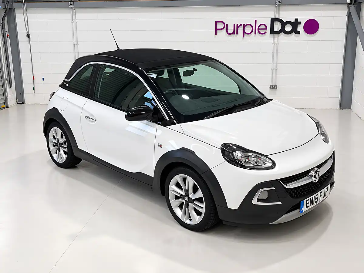 Used 2015 Vauxhall Adam Rocks Air White - Interior and Exterior details 3
