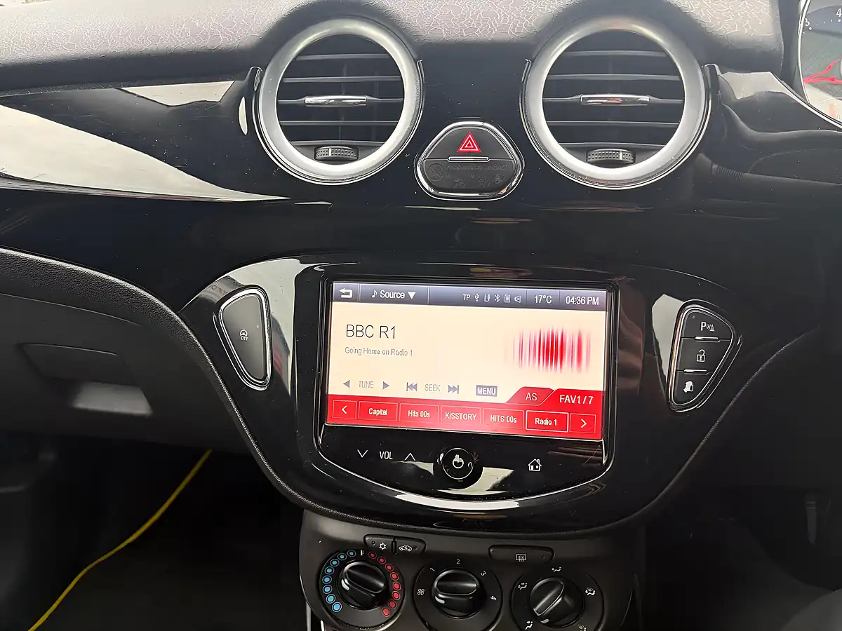 Used 2015 Vauxhall Adam Rocks Air Yellow - Interior and Exterior details 14