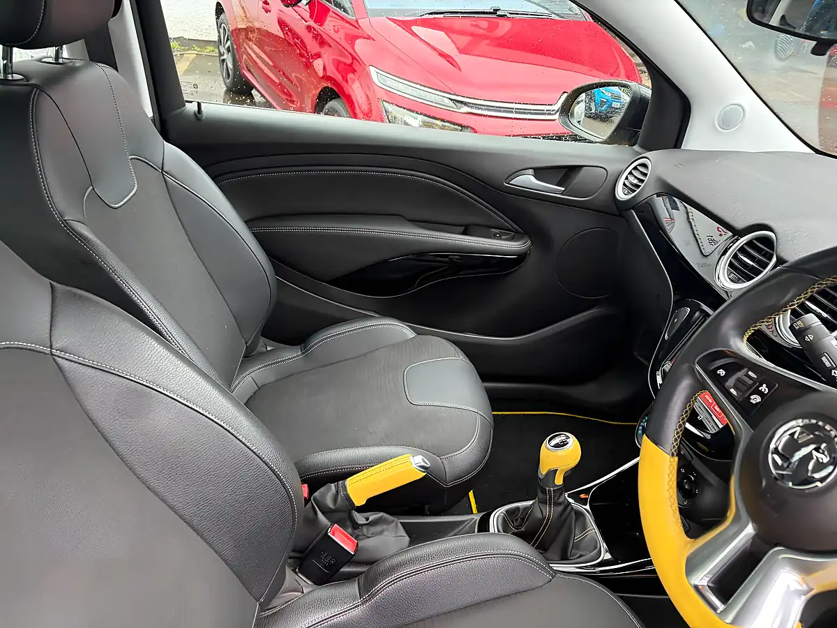 Used 2015 Vauxhall Adam Rocks Air Yellow - Interior and Exterior details 9