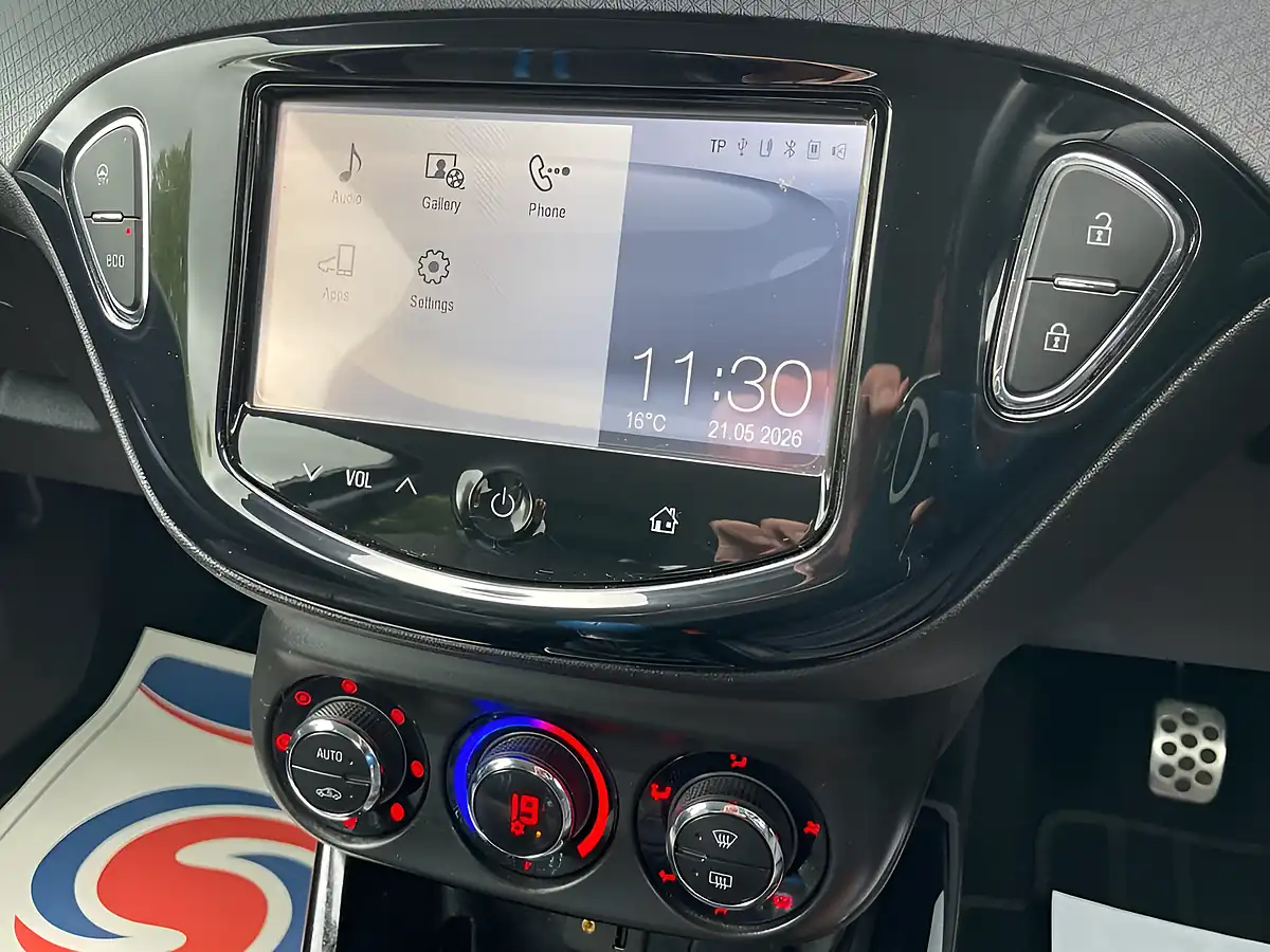 Used 2015 Vauxhall Adam Slam Let It Blue - Interior and Exterior details 13