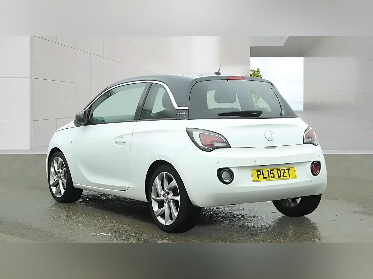 Used 2015 Vauxhall Adam Slam White - Interior and Exterior details 2