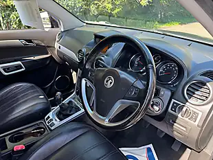 Used 2015 Vauxhall Antara Diamond Black - Interior and Exterior details 17