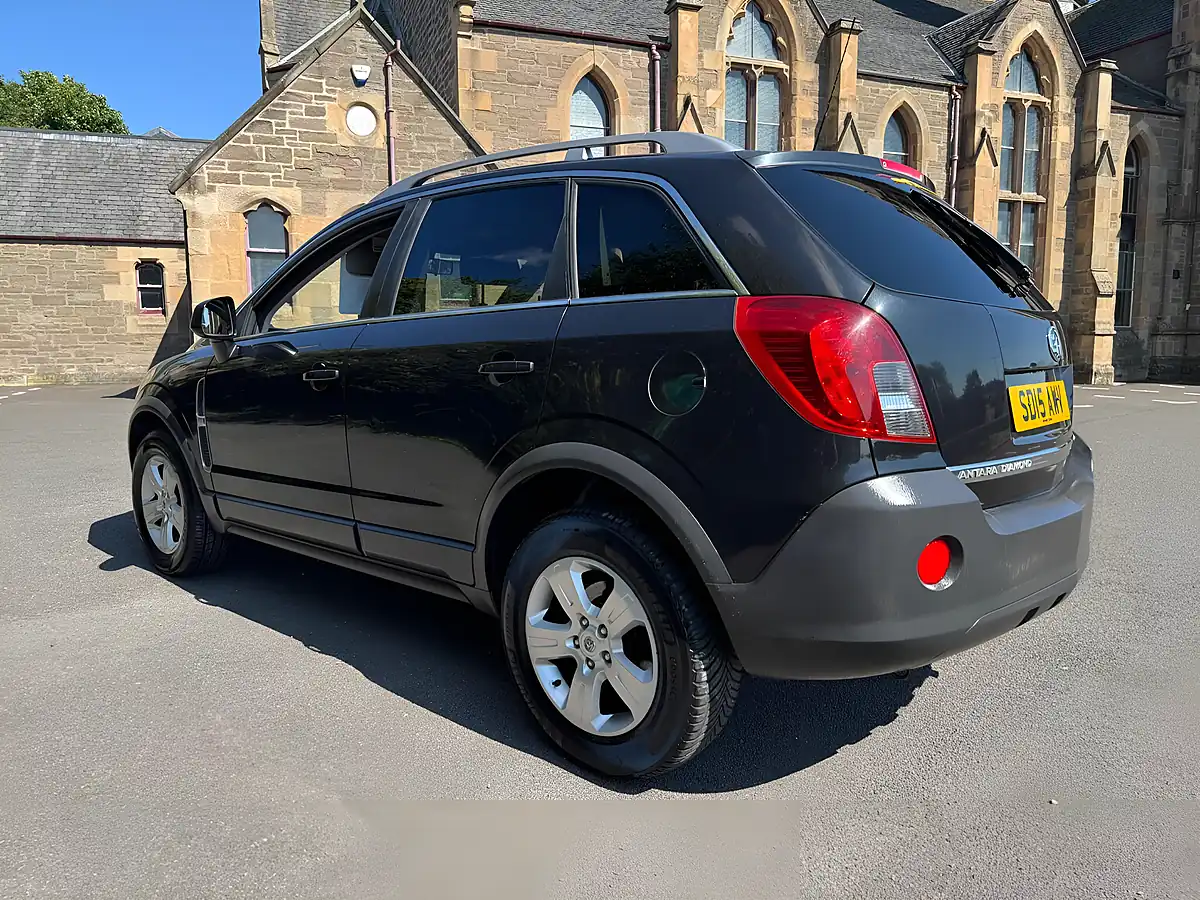 Used 2015 Vauxhall Antara Diamond Black - Interior and Exterior details 6