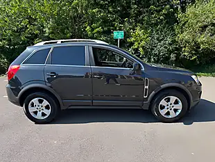 Used 2015 Vauxhall Antara Diamond Black - Interior and Exterior details 8