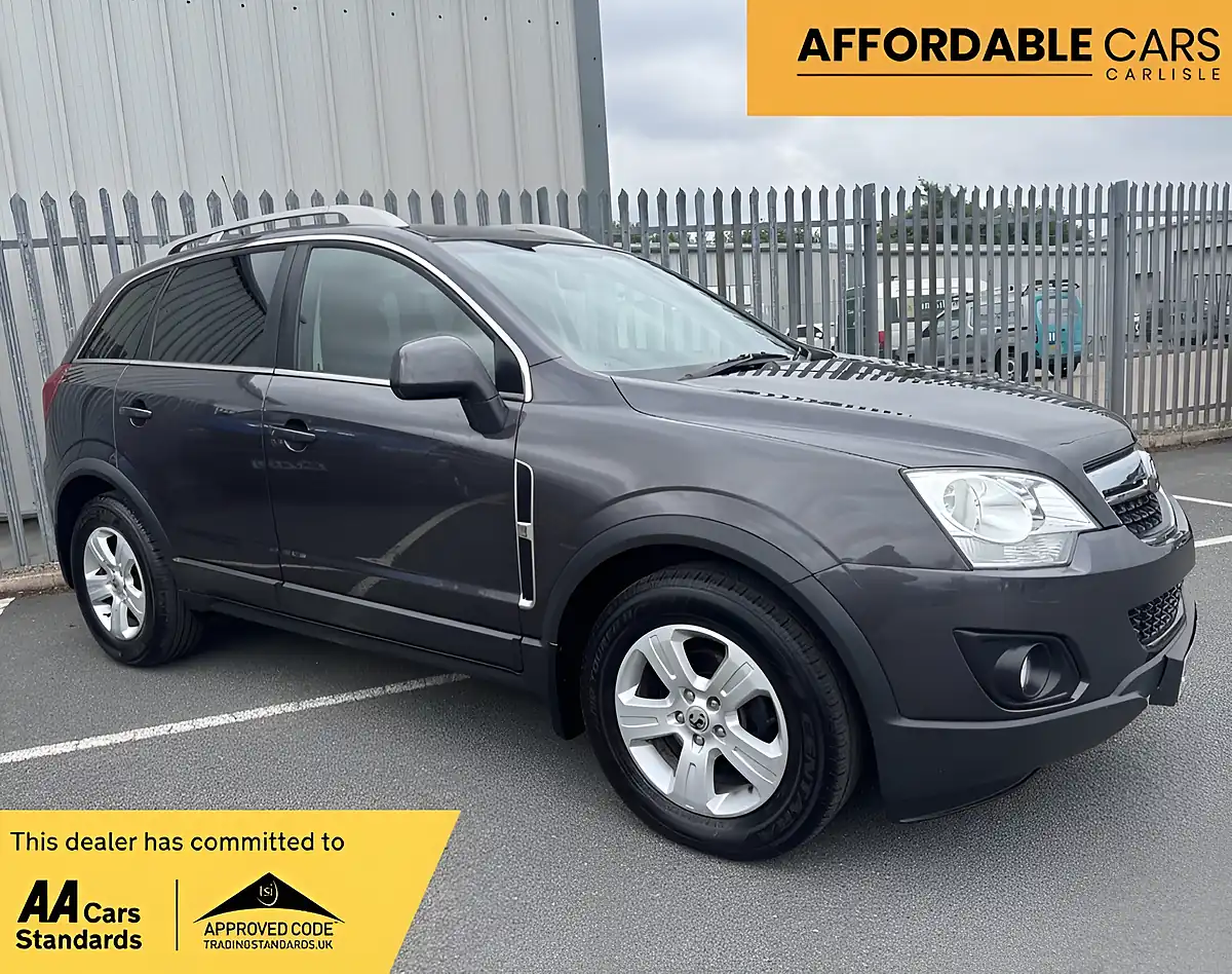Used 2015 Vauxhall Antara Diamond Grey - Front View
