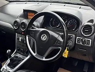 Used 2015 Vauxhall Antara Diamond Grey - Interior and Exterior details 14