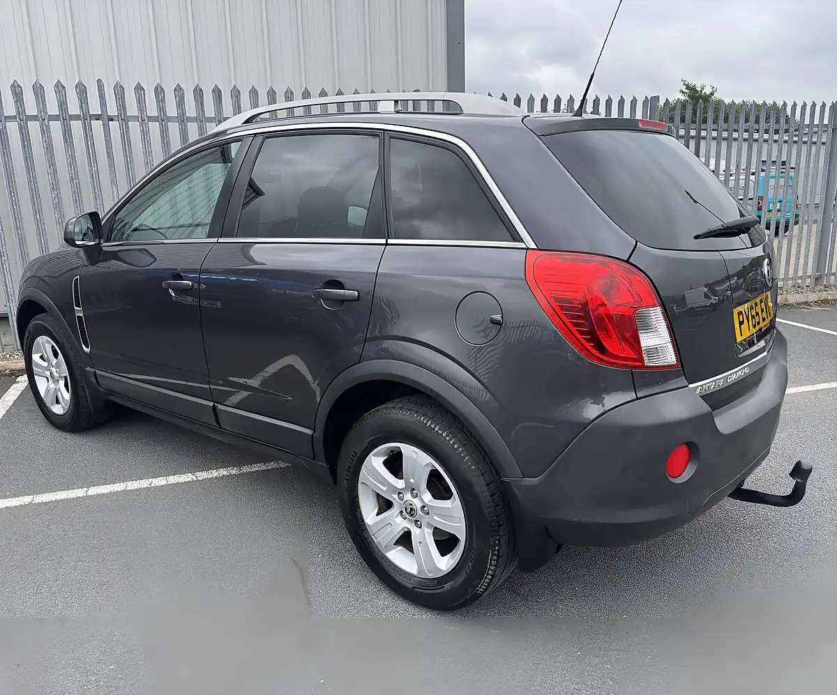 Used 2015 Vauxhall Antara Diamond Grey - Interior and Exterior details 4