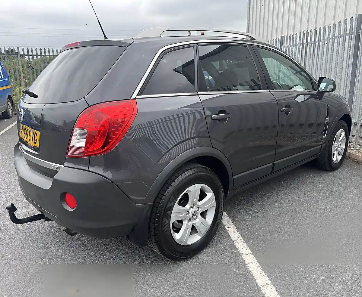 Used 2015 Vauxhall Antara Diamond Grey - Interior and Exterior details 5
