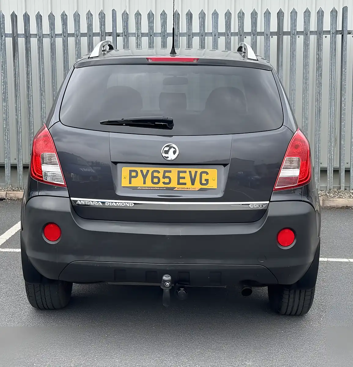 Used 2015 Vauxhall Antara Diamond Grey - Interior and Exterior details 6
