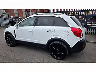 Used 2015 Vauxhall Antara Se White - Interior and Exterior details 11