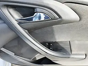 Used 2015 Vauxhall Astra Design Silver - Interior and Exterior details 15