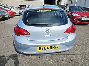 Used 2015 Vauxhall Astra Design Silver - Interior and Exterior details 5