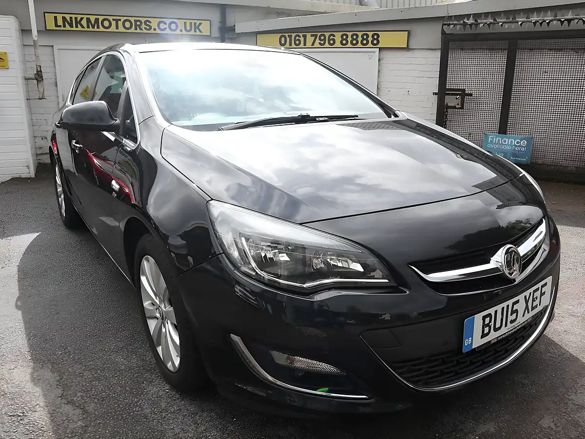 Used 2015 Vauxhall Astra Elite Black - Interior and Exterior details 11