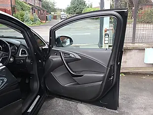 Used 2015 Vauxhall Astra Elite Black - Interior and Exterior details 14