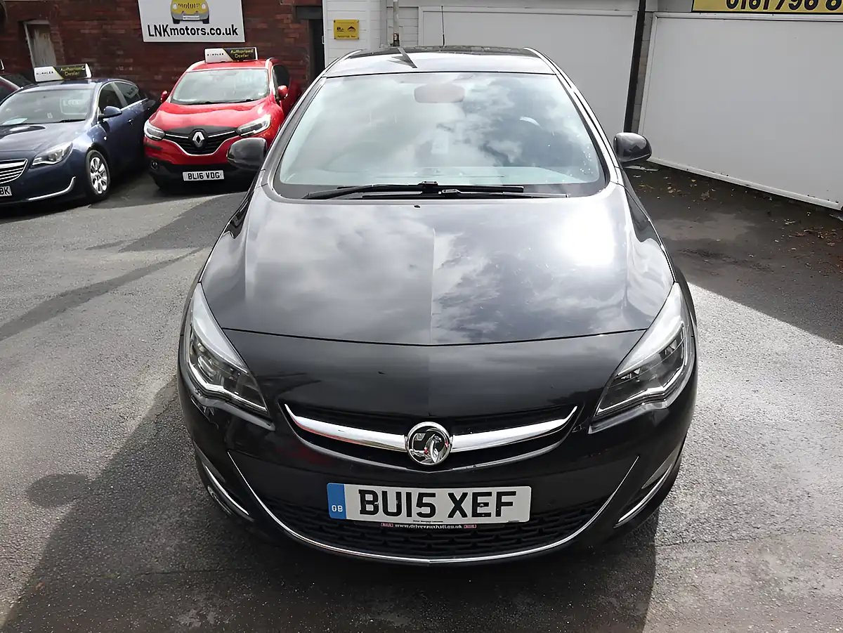 Used 2015 Vauxhall Astra Elite Black - Interior and Exterior details 4