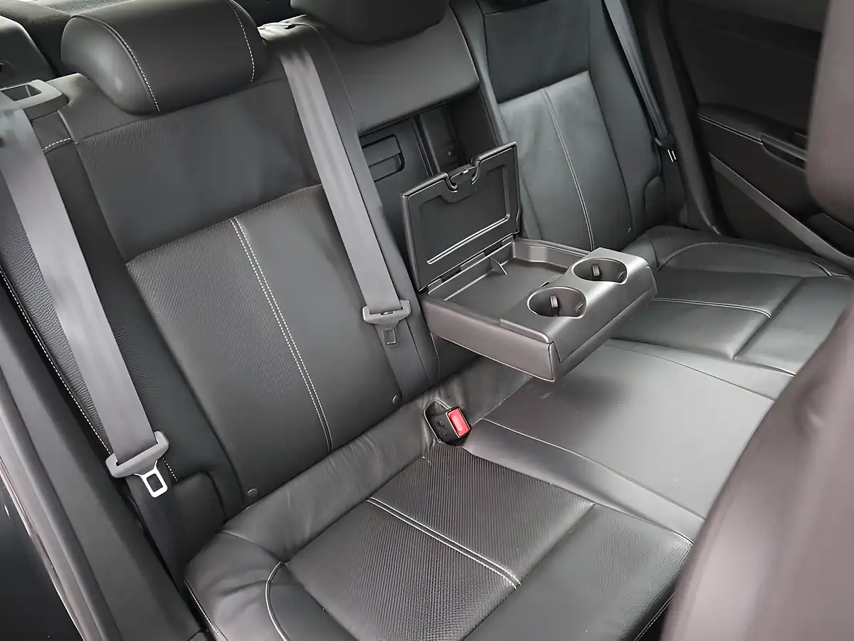 Used 2015 Vauxhall Astra Elite Black - Interior and Exterior details 6