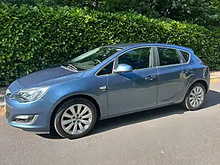 Used 2015 Vauxhall Astra Elite Blue - Interior and Exterior details 19