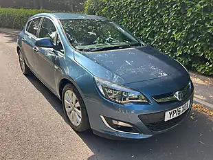 Used 2015 Vauxhall Astra Elite Blue - Interior and Exterior details 4