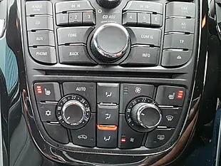 Used 2015 Vauxhall Astra Elite Blue - Interior and Exterior details 10