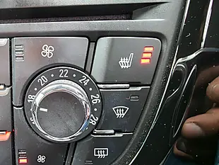 Used 2015 Vauxhall Astra Elite Blue - Interior and Exterior details 14