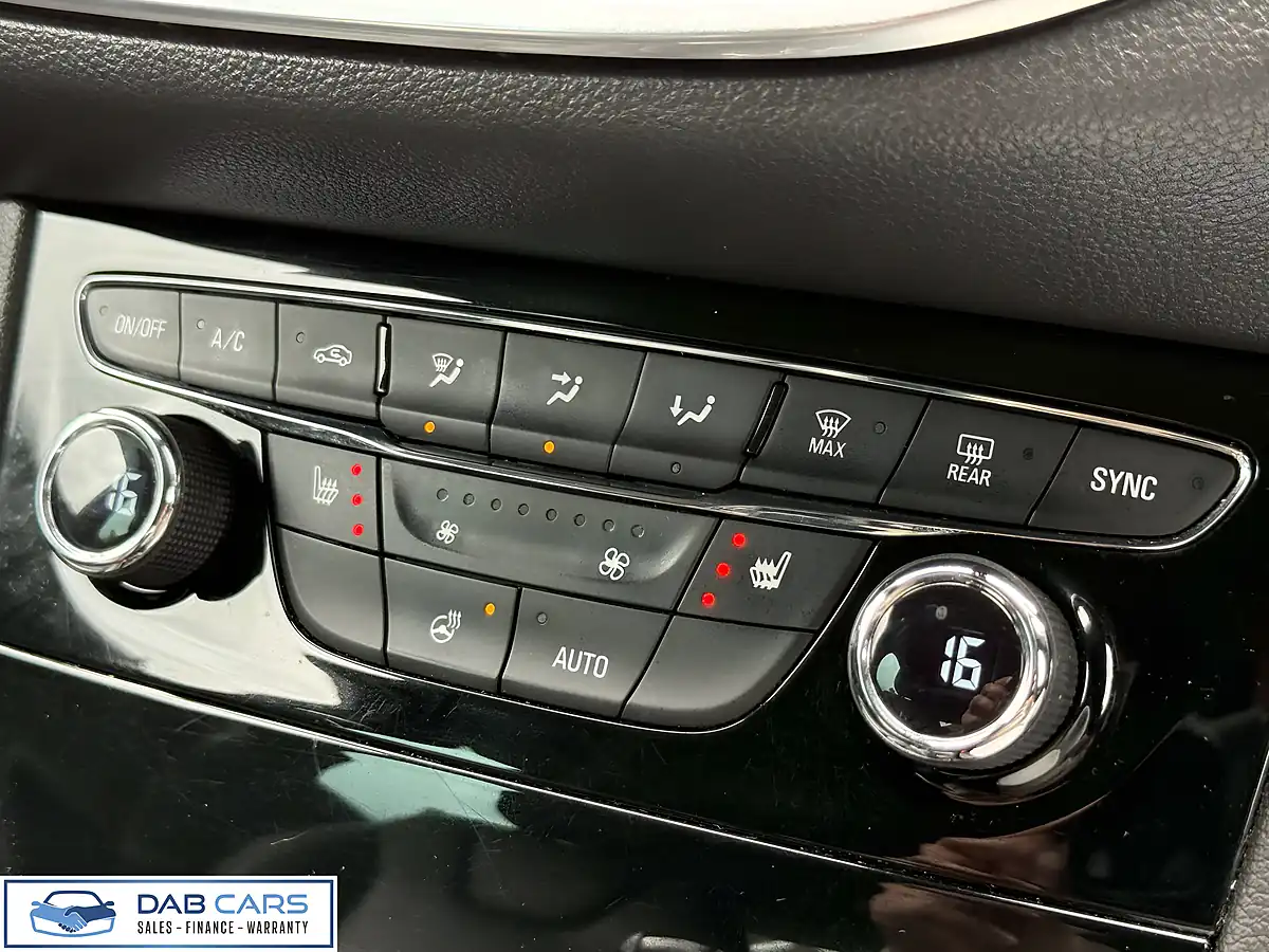 Used 2015 Vauxhall Astra Elite Nav Silver - Interior and Exterior details 15
