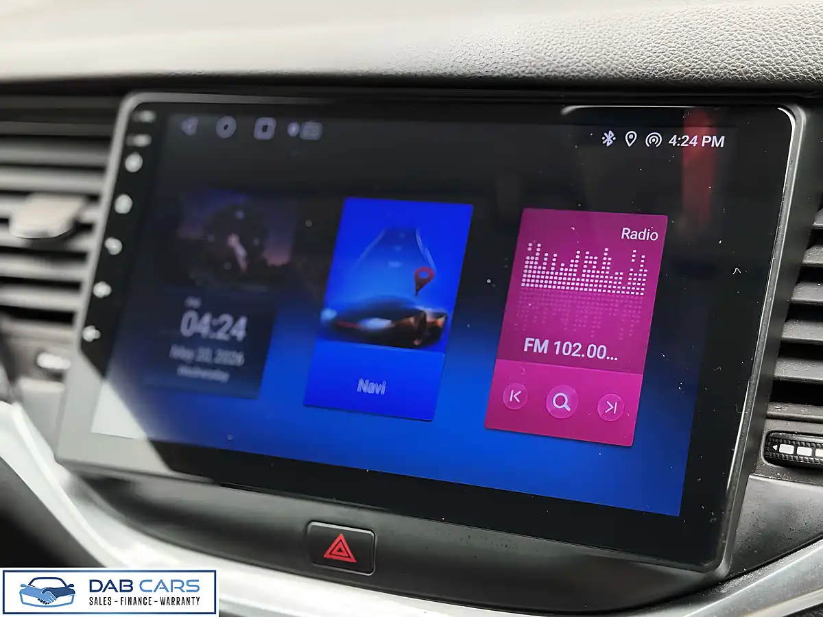 Used 2015 Vauxhall Astra Elite Nav Silver - Interior and Exterior details 17