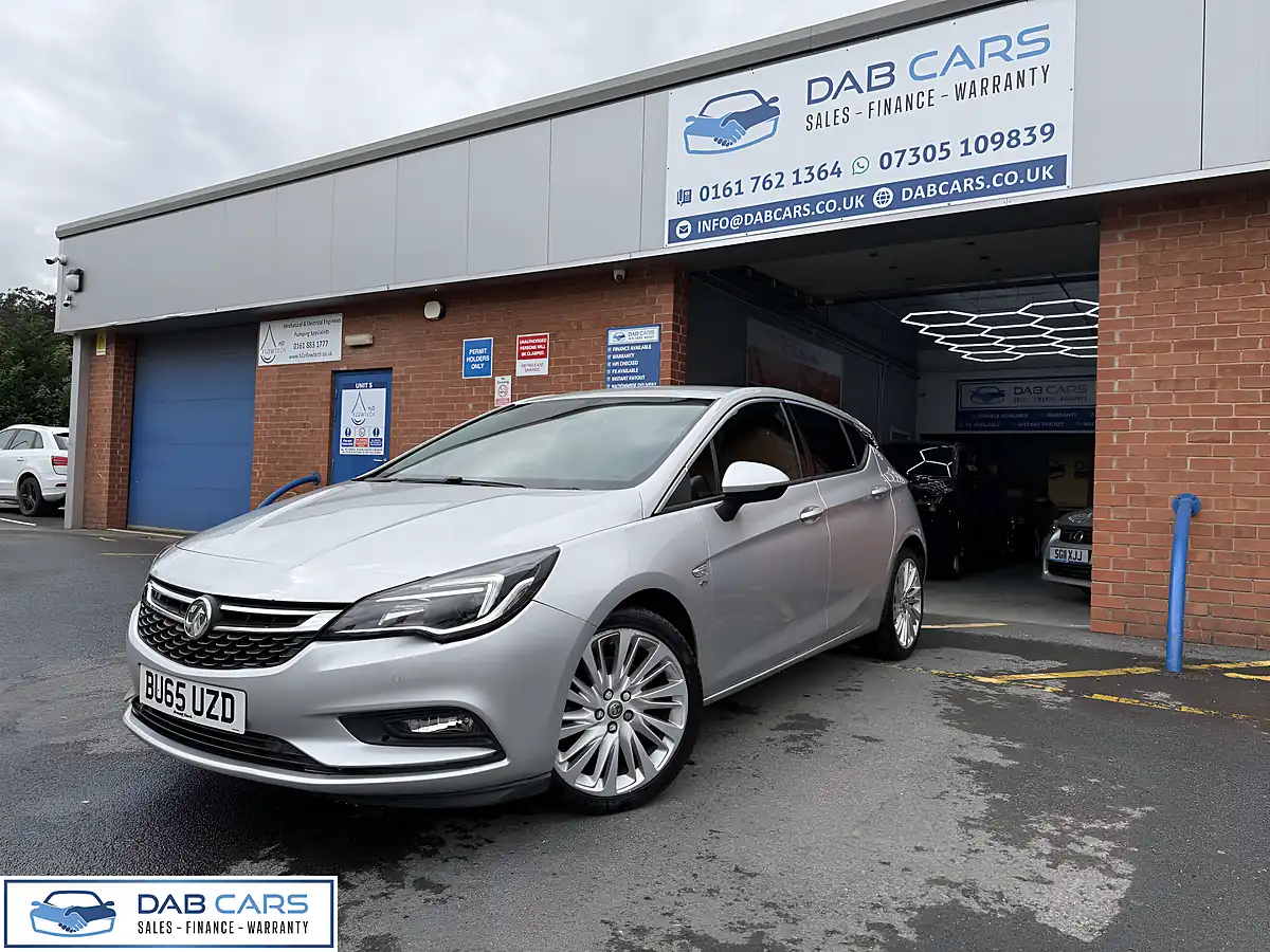 Used 2015 Vauxhall Astra Elite Nav Silver - Interior and Exterior details 18