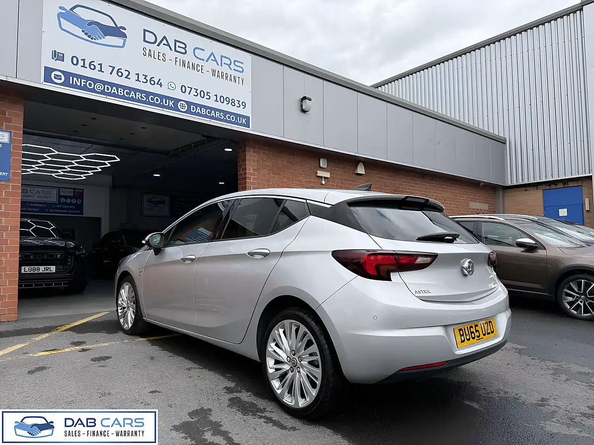 Used 2015 Vauxhall Astra Elite Nav Silver - Interior and Exterior details 2