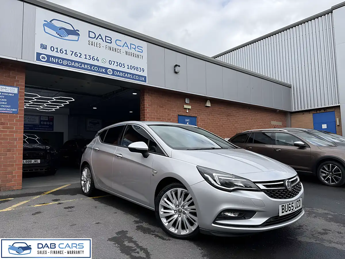 Used 2015 Vauxhall Astra Elite Nav Silver - Interior and Exterior details 8