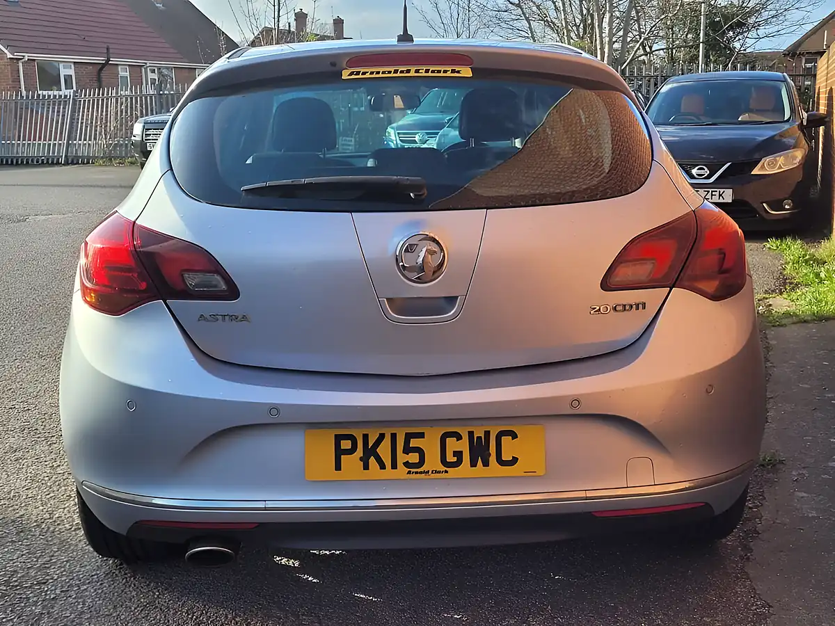 Used 2015 Vauxhall Astra Elite Silver - Interior and Exterior details 4