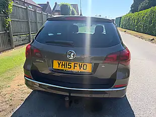 Used 2015 Vauxhall Astra Elite Sports Tourer Grey - Interior and Exterior details 6