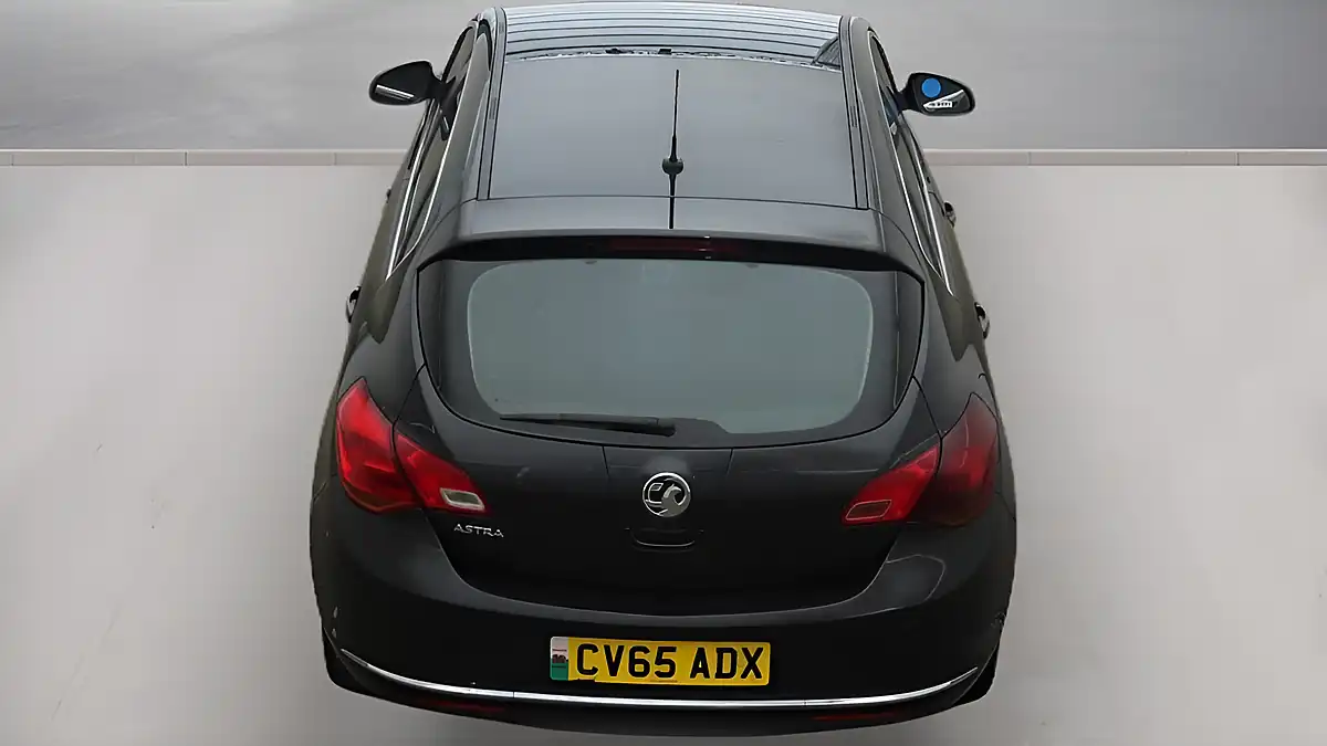 Used 2015 Vauxhall Astra Excite Black - Interior and Exterior details 5