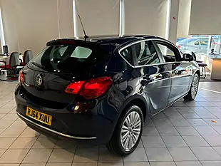 Used 2015 Vauxhall Astra Excite Blue - Interior and Exterior details 11