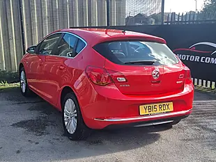 Used 2015 Vauxhall Astra Excite Red - Interior and Exterior details 6